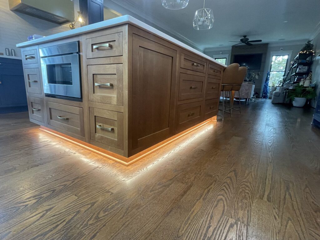 Open kitchen with contemporary style